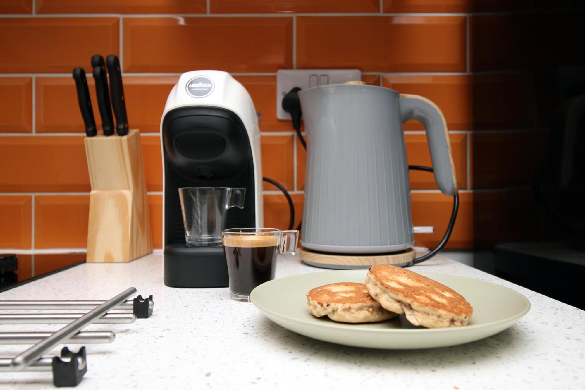 Fully Equipped Kitchen, Parking, City Centre Swansea Buitenkant foto