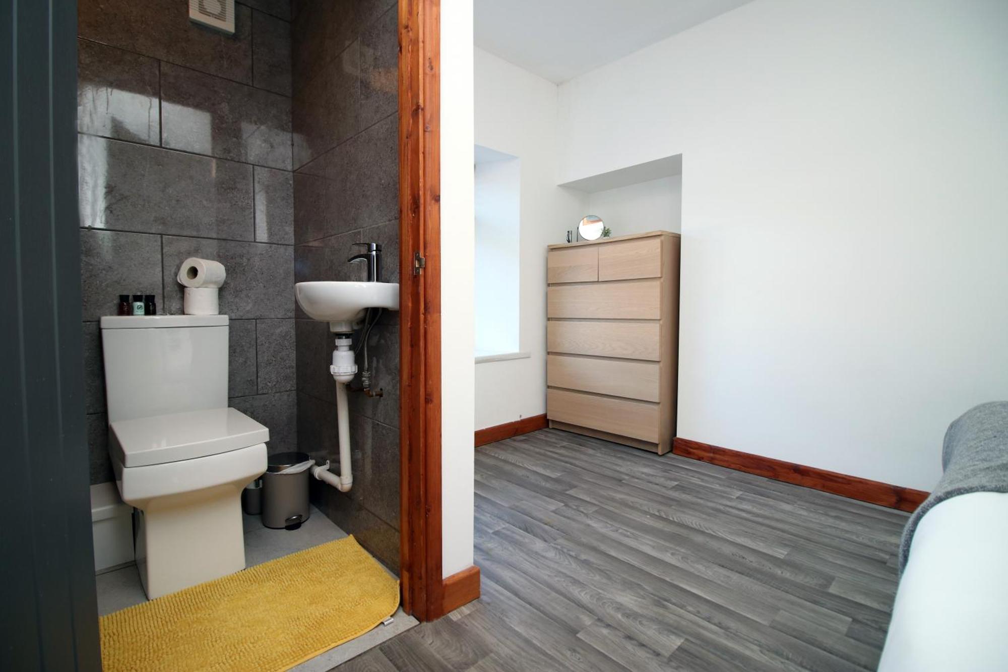 Fully Equipped Kitchen, Parking, City Centre Swansea Buitenkant foto
