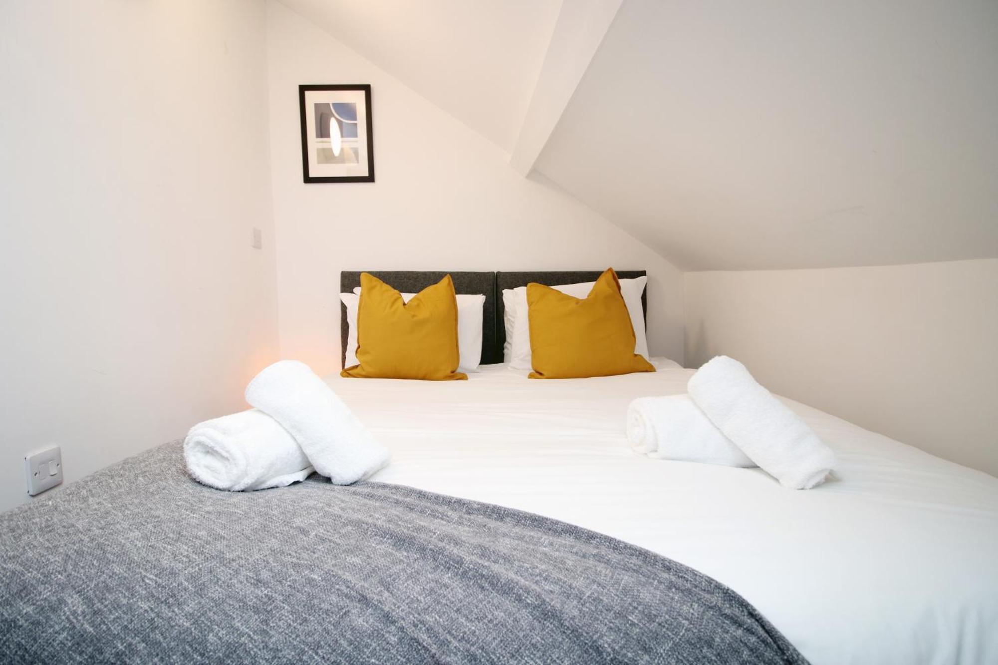 Fully Equipped Kitchen, Parking, City Centre Swansea Buitenkant foto