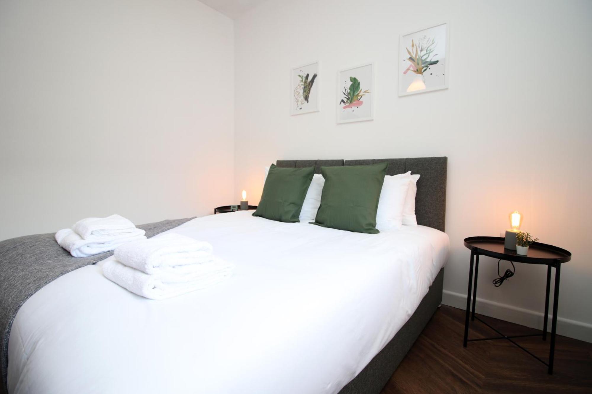 Fully Equipped Kitchen, Parking, City Centre Swansea Buitenkant foto