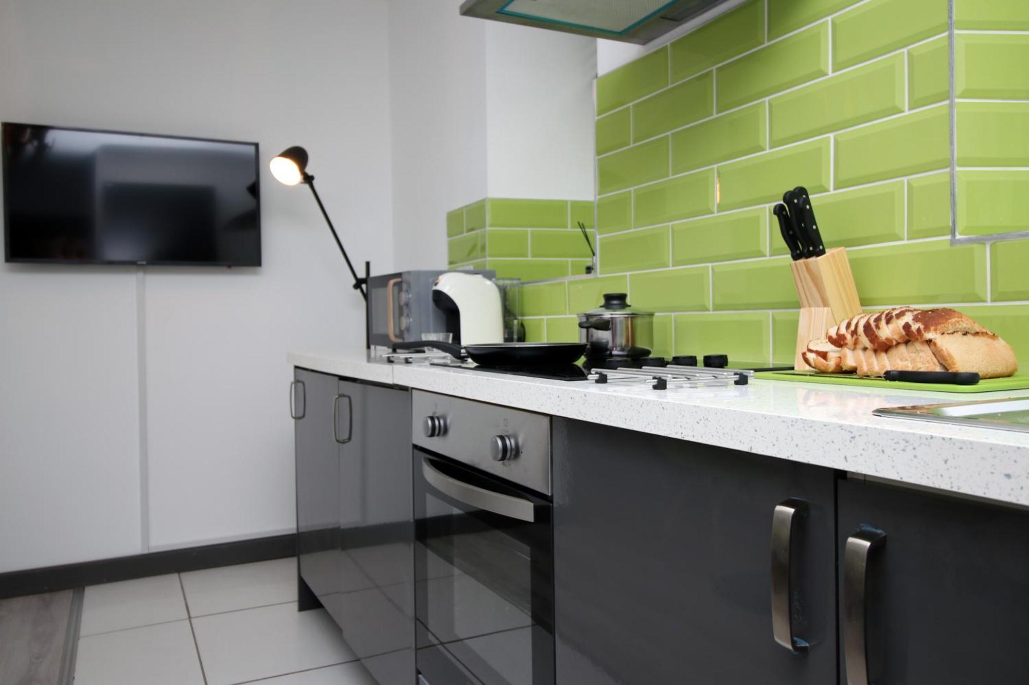 Fully Equipped Kitchen, Parking, City Centre Swansea Buitenkant foto