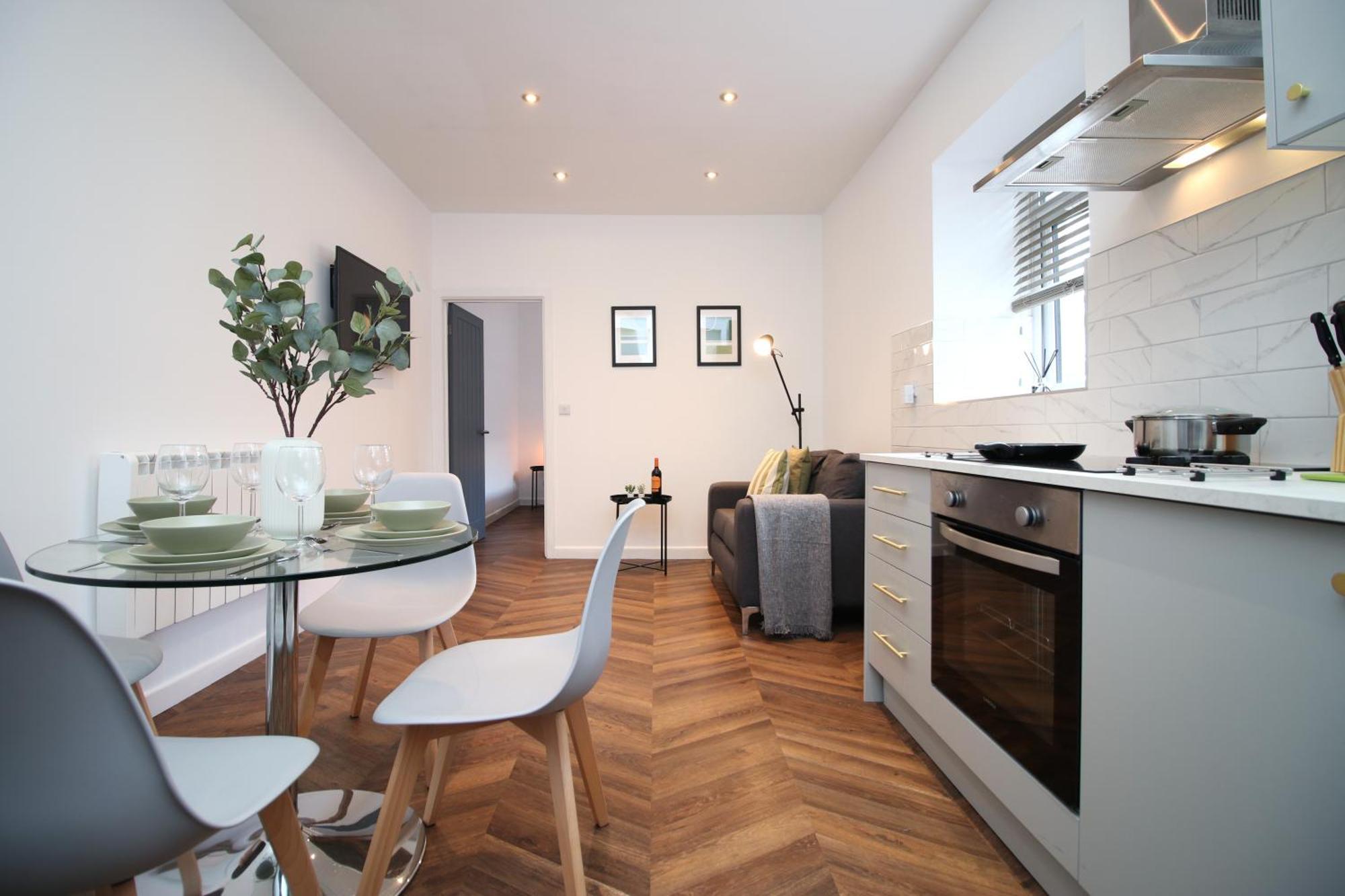 Fully Equipped Kitchen, Parking, City Centre Swansea Buitenkant foto