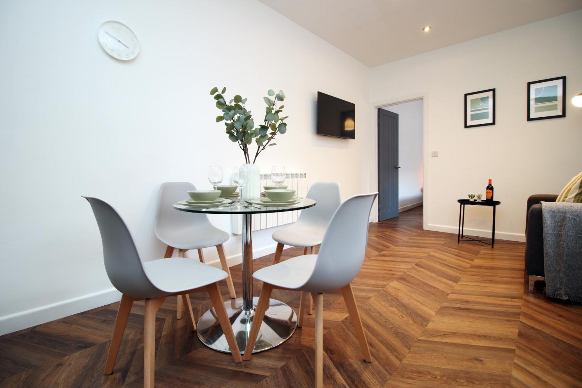 Fully Equipped Kitchen, Parking, City Centre Swansea Buitenkant foto