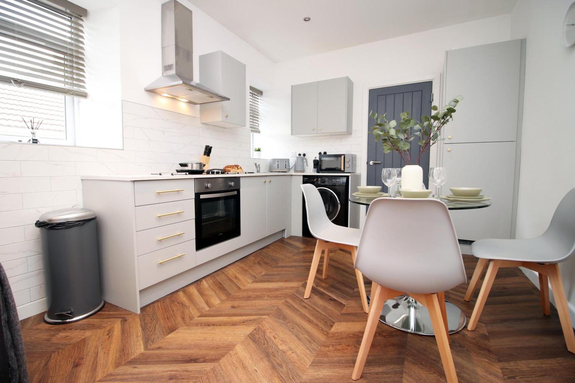 Fully Equipped Kitchen, Parking, City Centre Swansea Buitenkant foto