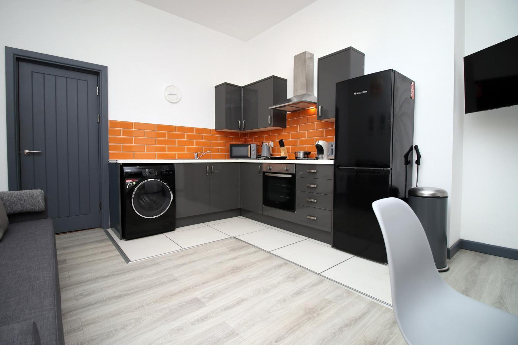 Fully Equipped Kitchen, Parking, City Centre Swansea Buitenkant foto