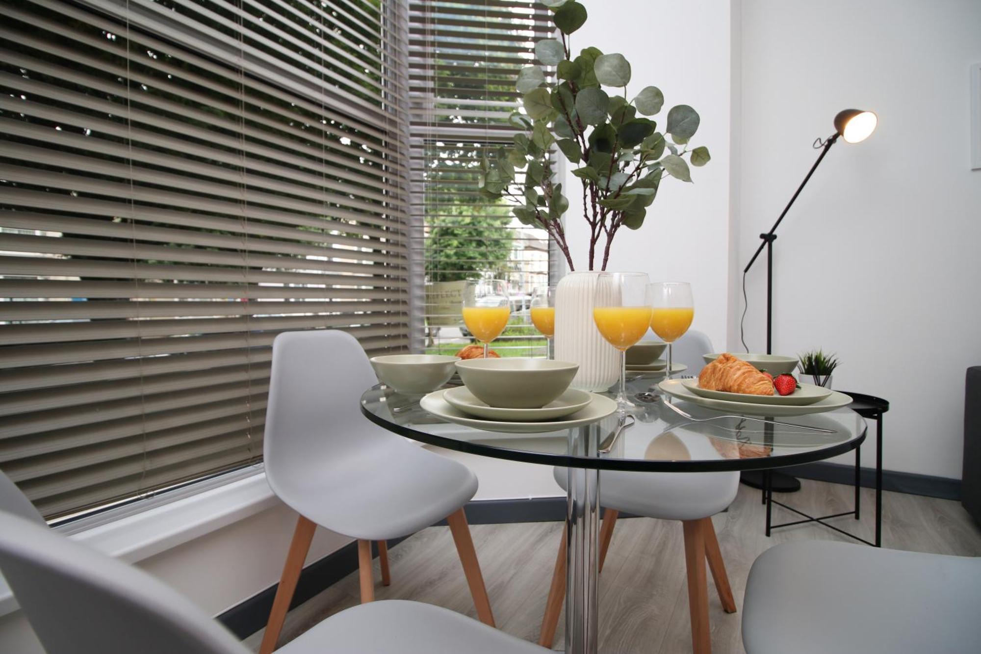 Fully Equipped Kitchen, Parking, City Centre Swansea Buitenkant foto